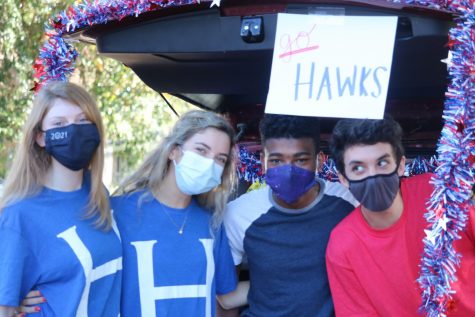 Students masked but happy to be together during 2020 Homecoming.